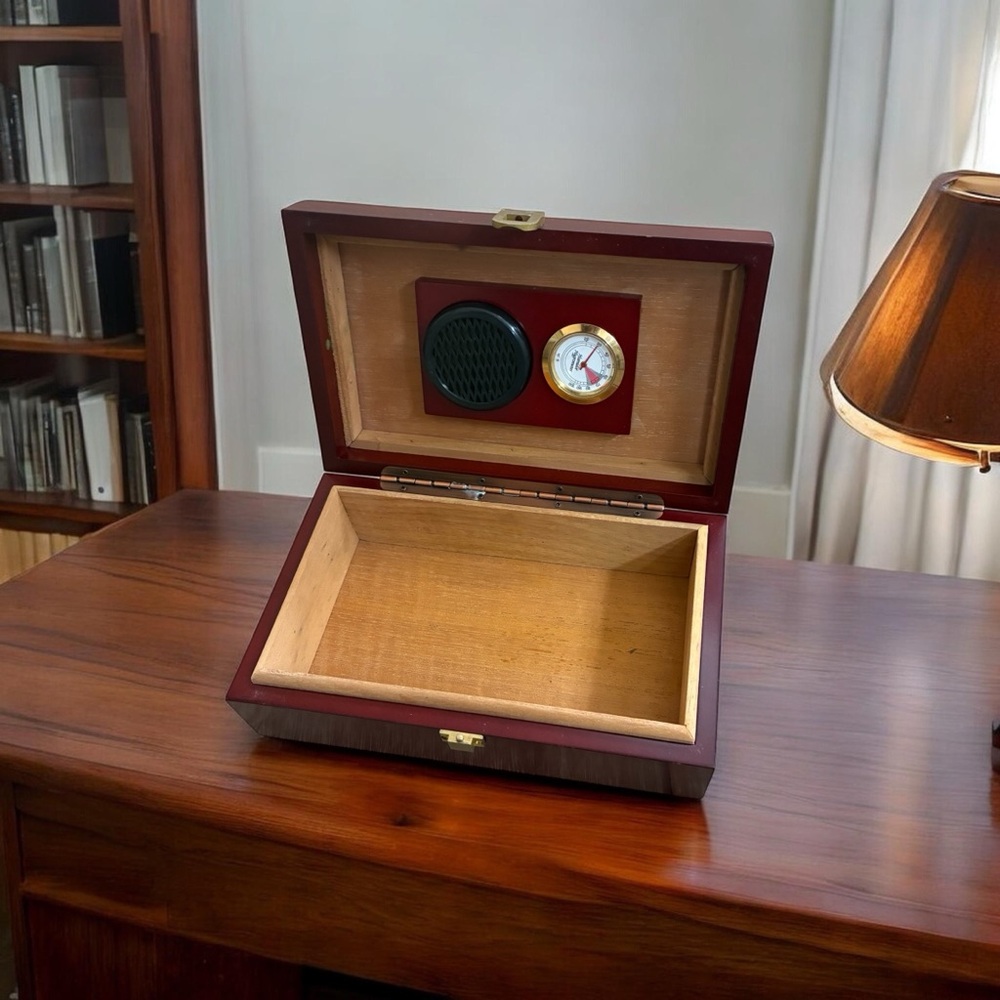 Cherry Wood Humidor Box with Hygrometer and Humidifier